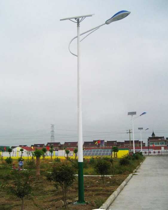 西乡县6米特价太阳能路灯05